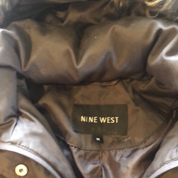 Brown puffer Nine West women’s coat - Picture 2 of 2